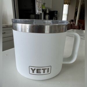 YETI White 14 oz Insulated Mug